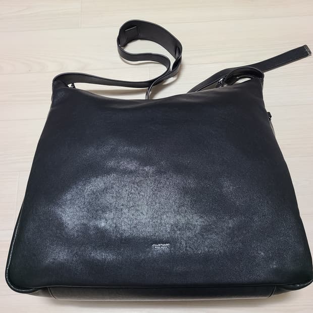 [질스튜어트X삭형] 블랙 가죽 2WAY 숄더백 (카드지갑 포함)