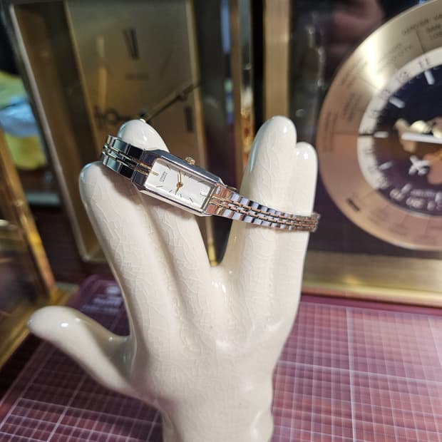 시티즌 CITIZEN 빈티지 여성용 빈티지 팔찌형 쿼츠 손목시계