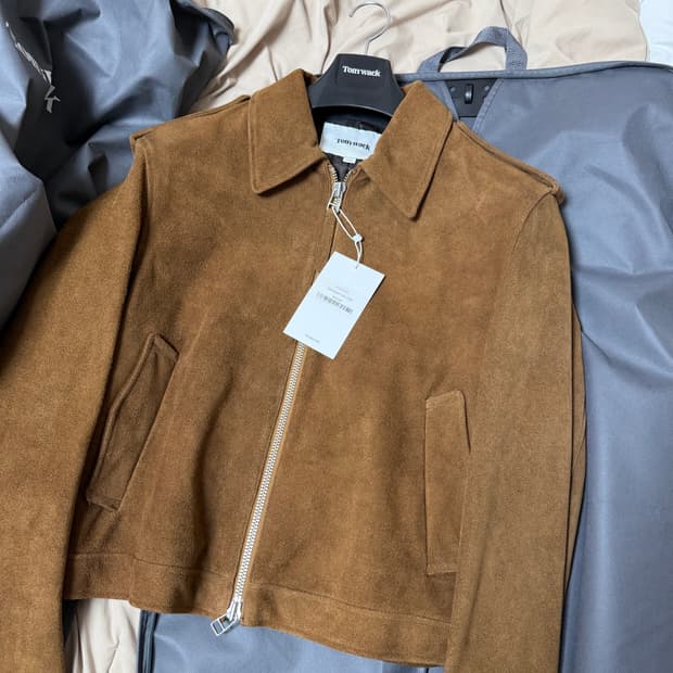 토니웩 견장 스웨이드 새상품 판매합니다