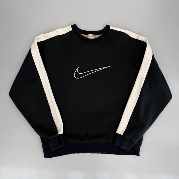 나이키 90‘s 오버핏 빅스우시 사이드라인 스웻 셔츠