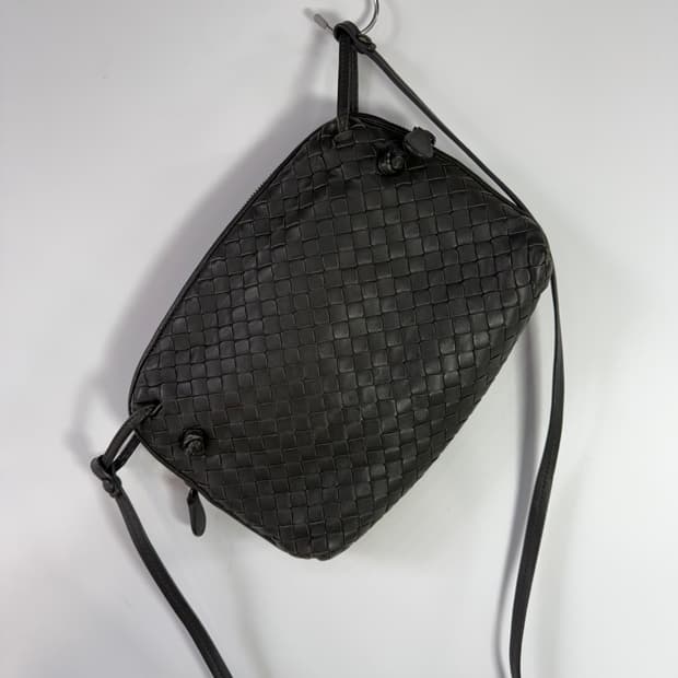 보테가 베네타 크로스백