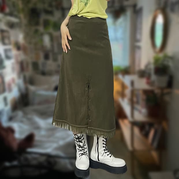 아일렛 웨스턴 디테일 미디 스커트