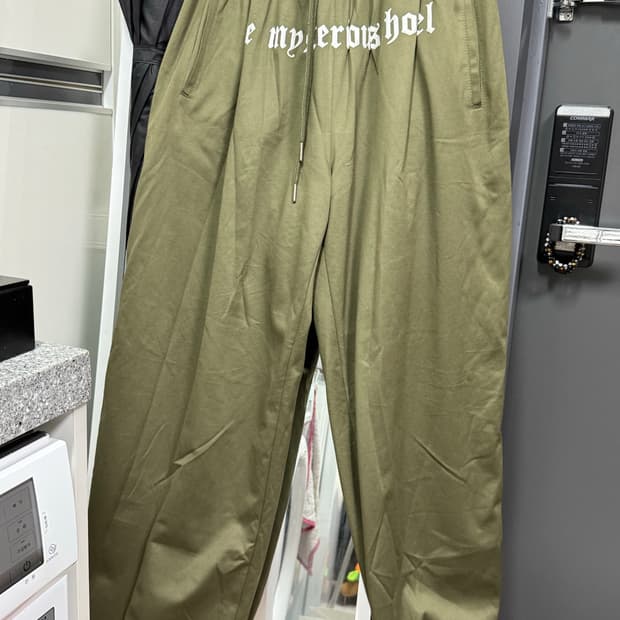 더 미스테리어스호텔 MIX JERSEY PANTS 카키