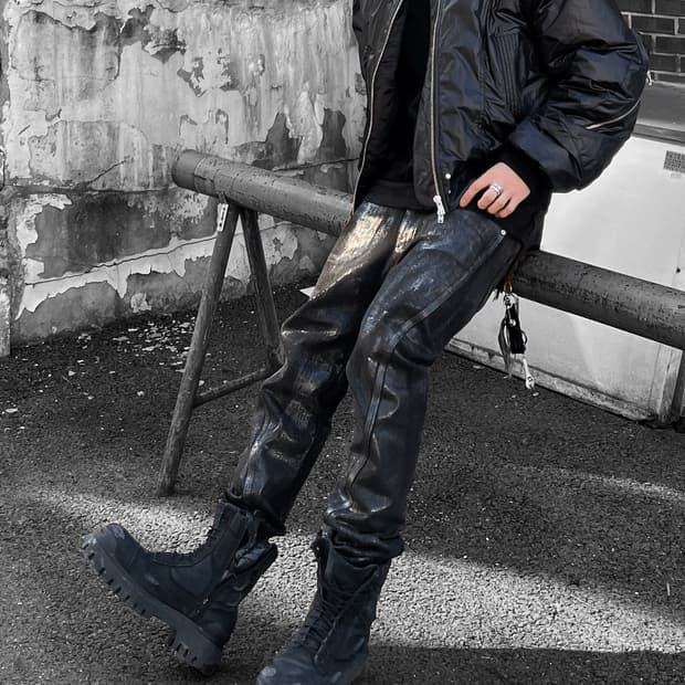 [2] 넥스트도어립스 트위스트 러프 코팅진 블랙