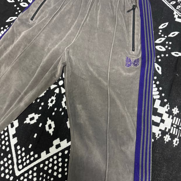 니들스 /  벨루어 트랙팬츠 / 그레이 퍼플 / S