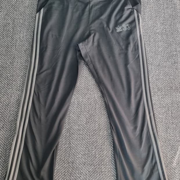 adidas Originals — 블랙 트랙 팬츠