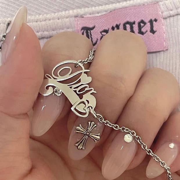 디올 올드스쿨 하트 목걸이