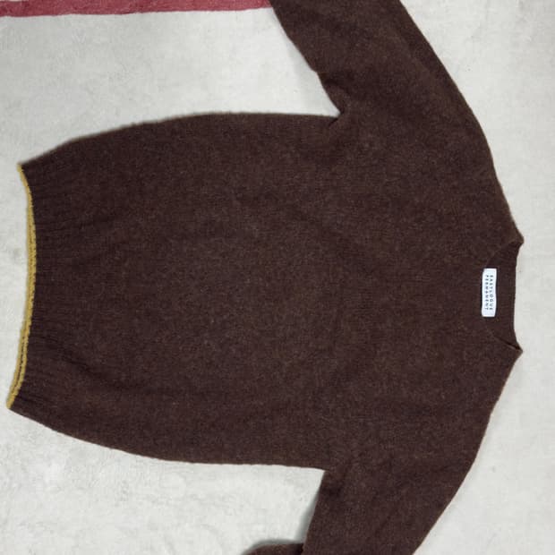 할리 오브 스코틀랜드 x ELP 쉐기독 니트: 브라운 / M