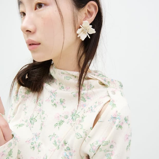 콜로신스 꽃무늬 후드티