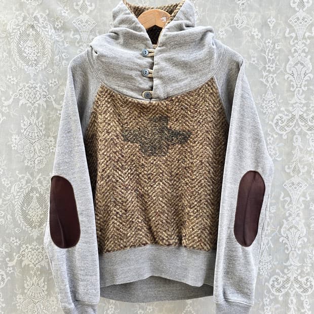 캐피탈 가죽 엘보우 후드티 (made in japan)