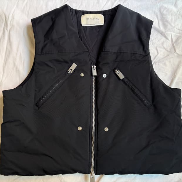 알릭스 집업 패딩 크롭 베스트 질레 블랙 ALYX  몽클레어 푸퍼 조끼