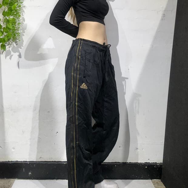 아디다스 블랙 골드 삼선 와이드 추리닝 바지 M