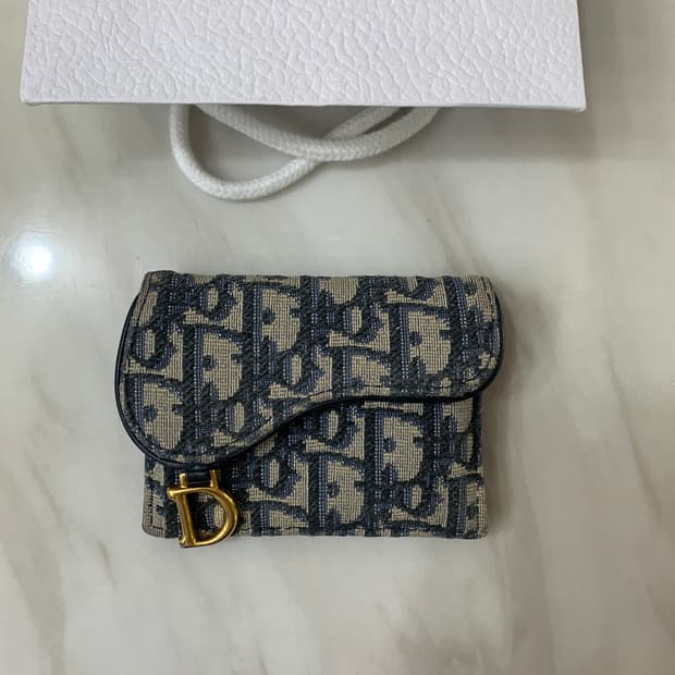 디올 새들 카드지갑 S급