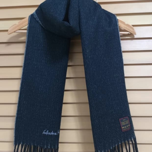 살바토레페라가모 라나울 머플러
