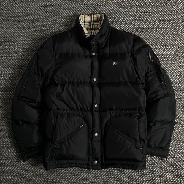 버버리 블랙라벨 자수로고 블랙 푸퍼 패딩y 3131