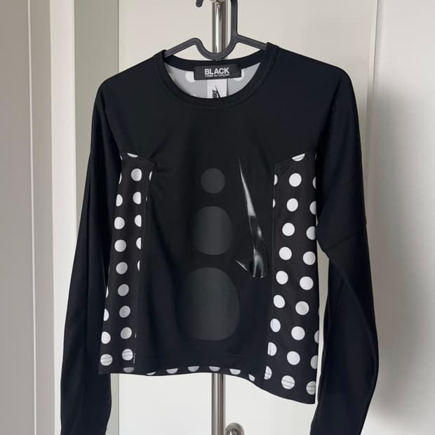 꼼데가르송 블랙 x 나이키 도트 티셔츠 