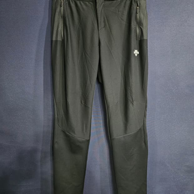 데상트 투톤 남성 슬림핏 32 기능성 팬츠 