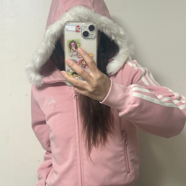 아디다스 딸기우유 퍼 후드 져지 자켓