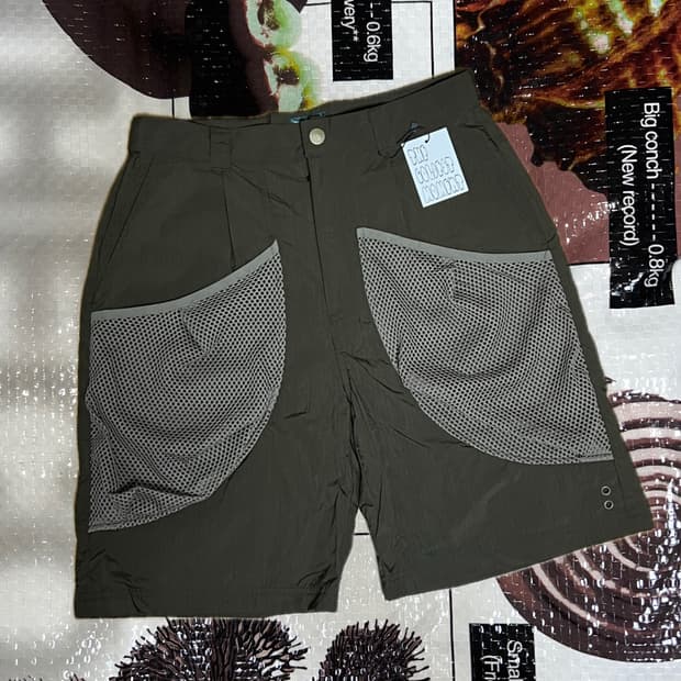 더콜디스모먼트 나일론 반바지