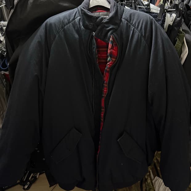 발렌시아가 파카