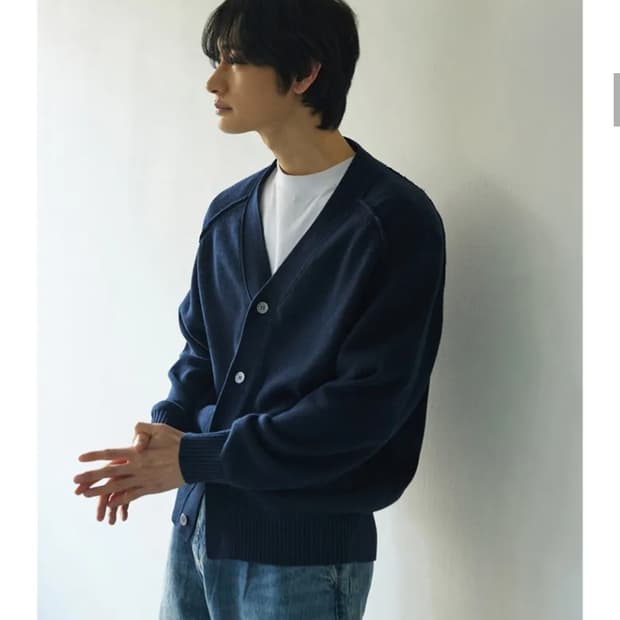 후브스 리버스 세미오버 가디건 네이비 M