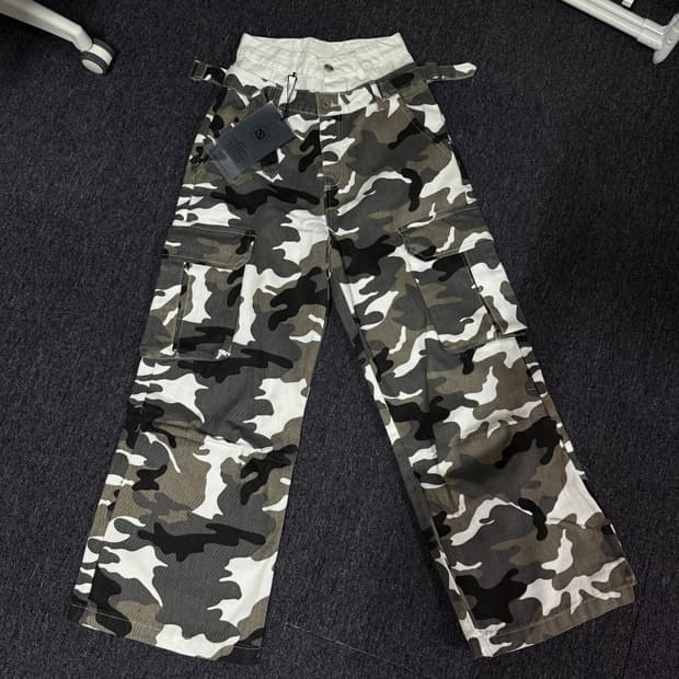 안전지대 세이프티존 레이어드 카모 와이드팬츠