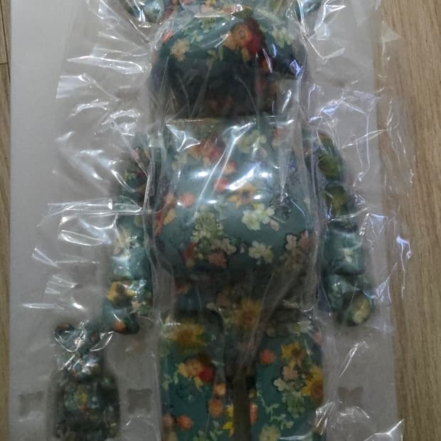 베어브릭 50주년 ,빈센트 반고흐 플로랄 패턴 400% 100%