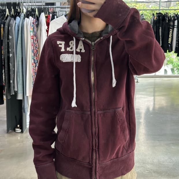 아베크롬비 머슬핏 데미지 후드집업