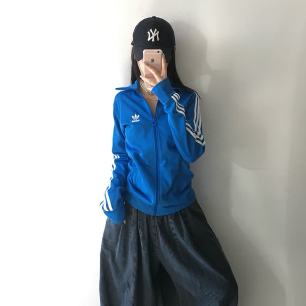 아디다스 유로파 트랙탑