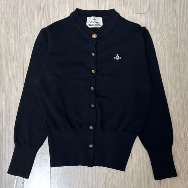 비비안웨스트우드 가디건