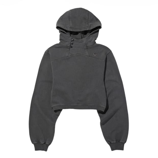 반택포) 미스치프 사이드 버튼 업 크롭 후드 워시드 차콜 (M)