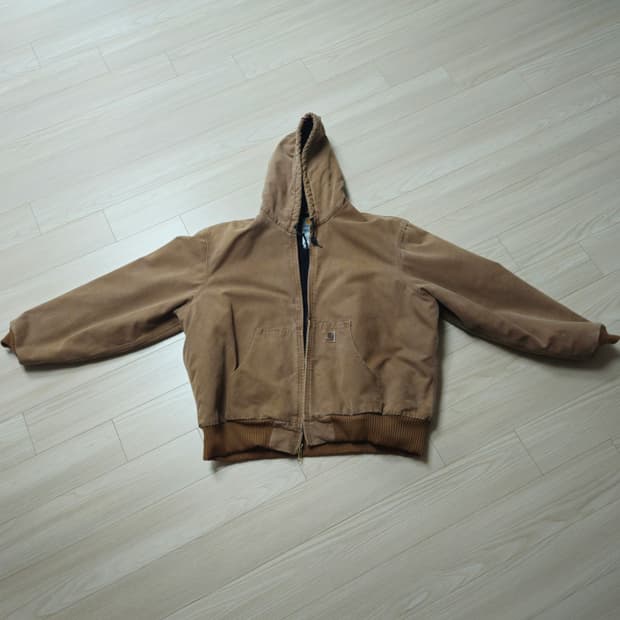 Carhartt j130 vintage 브라운(BRN)색상 판매합니다