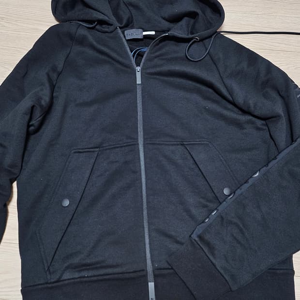 [N] 몽클레어 남성 후드집업 오버핏 M