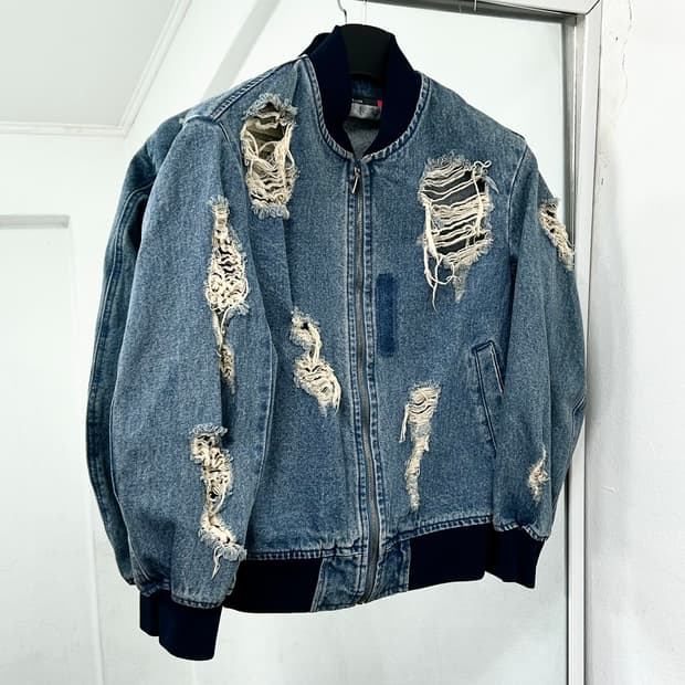 비이커 디스트레스드 데님 블루종 자켓