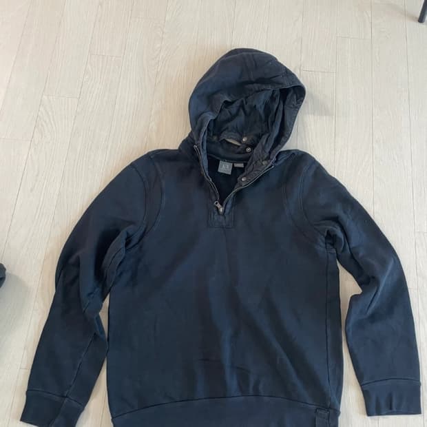 아르마니 남성 하프집업 후드티 S사이즈