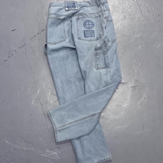 플라스틱 프로덕트 바지