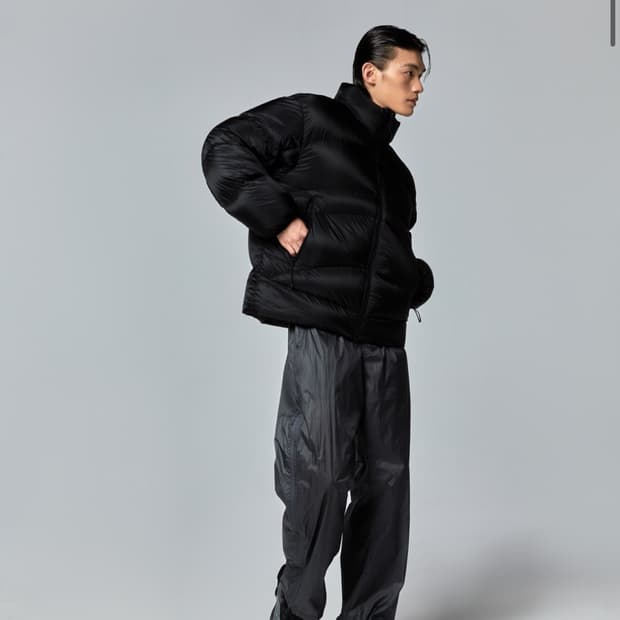 무신사 스탠다드 유러피안 구스 라이트쉘 다운자켓