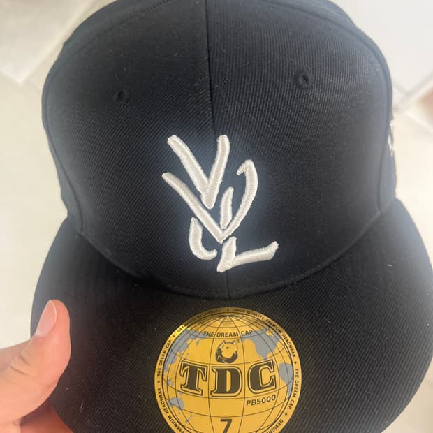 Ysl 블랙 스냅백