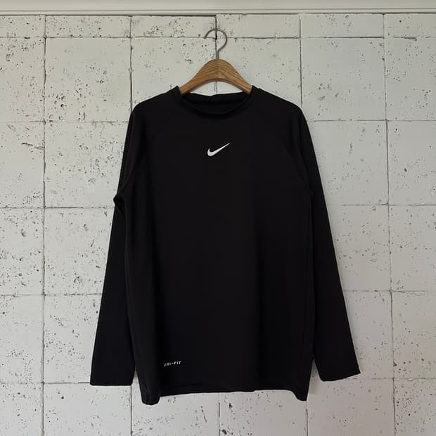 L 나이키 드라이핏 긴팔티