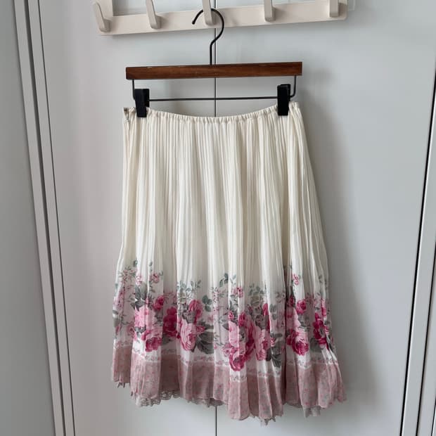 Lest rose 장미 레이스 레이어드 플리츠 스커트