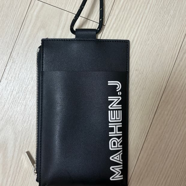 마르헨제이 롤리백 블랙 폰케이스 숄더백