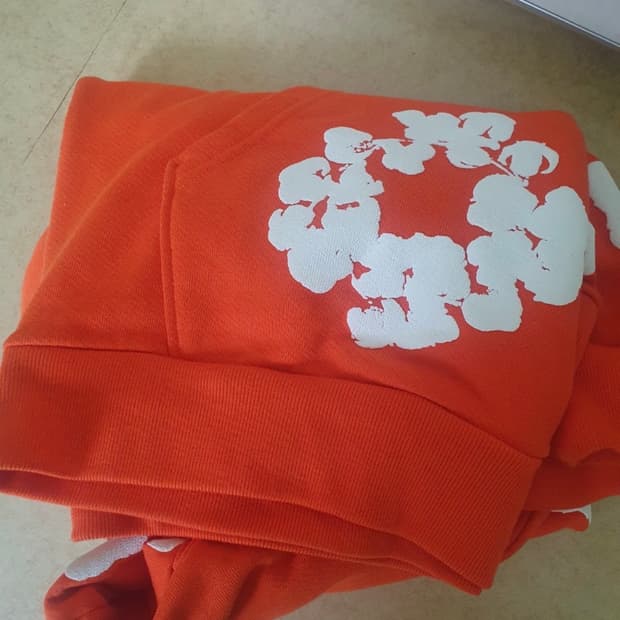 데님티어스 후드티