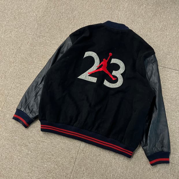 조던 바시티 가죽자켓