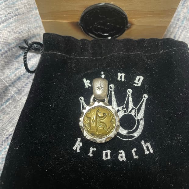 킹크로치 맥시칸 13 다이아 펜던트