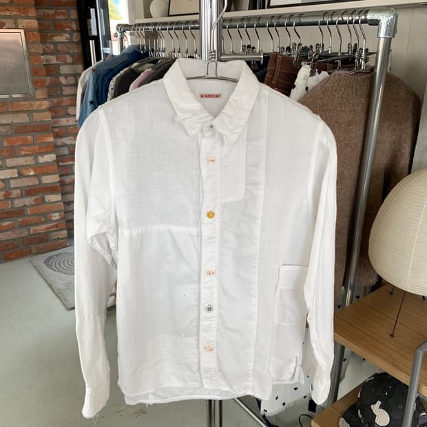Kapital 캐피탈 버튼 디테일 셔츠