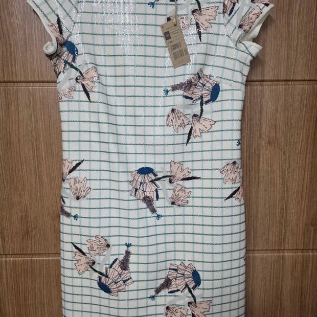 [새제품] 아돌포 도밍게즈 캡소매 스팽글 원피스 36