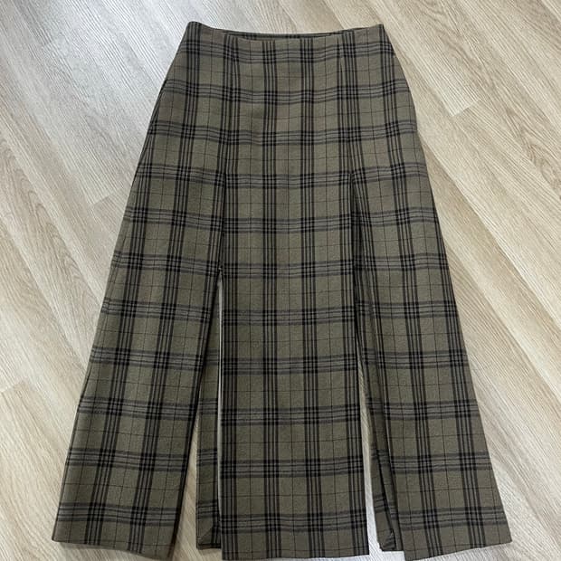 Auralee 체크 슬릿 울스커트