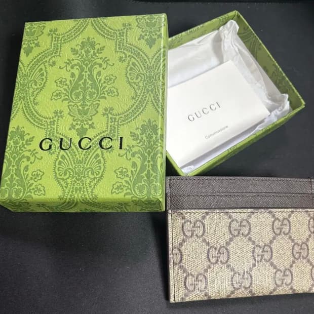 구찌 GG 슈프림 카드지갑 새상품!!
