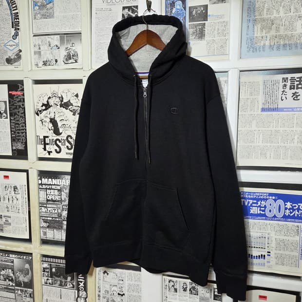 챔피온 오버핏 로고 패치 블랙 후드집업