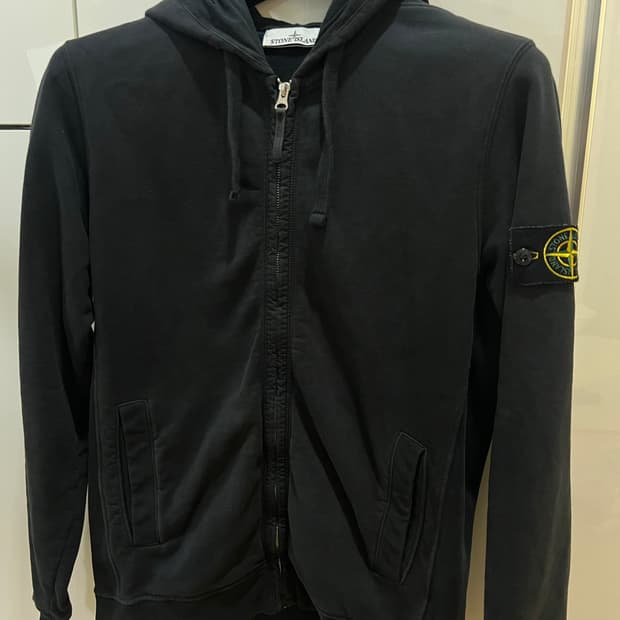 25fw 스톤아일랜드 블랙 후드집업 M